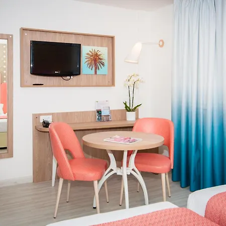 Residhome Promenade Aparthotel 3*