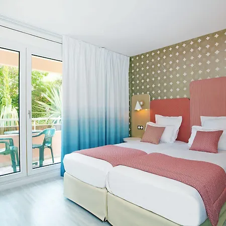 Residhome Promenade Aparthotel 3*